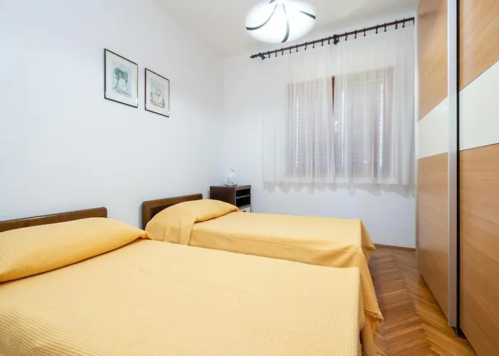 Morovic 아파트 돈제페트레케인