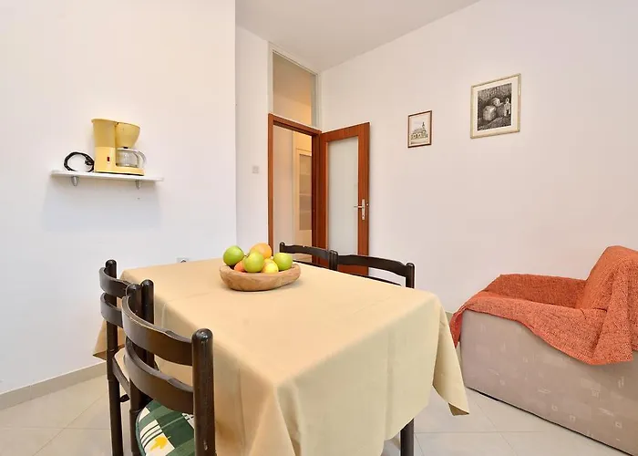 Morovic 아파트 돈제페트레케인